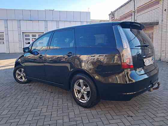 Mitsubishi Grandis срочная продажа Докучаевск