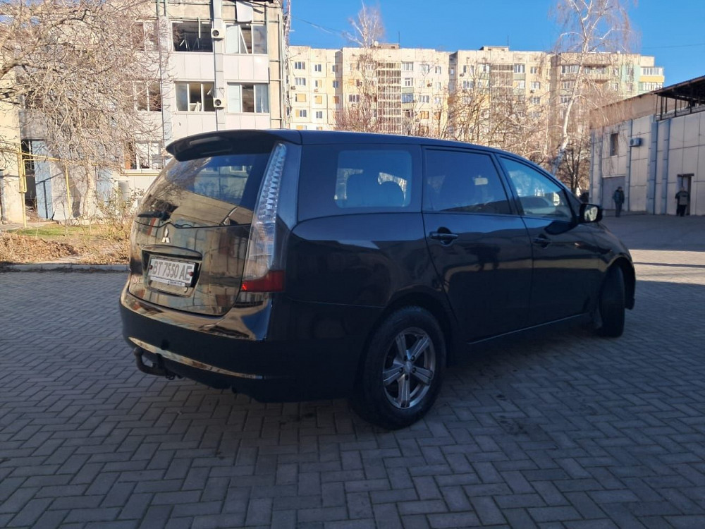 Mitsubishi Grandis срочная продажа Докучаевск - изображение 4