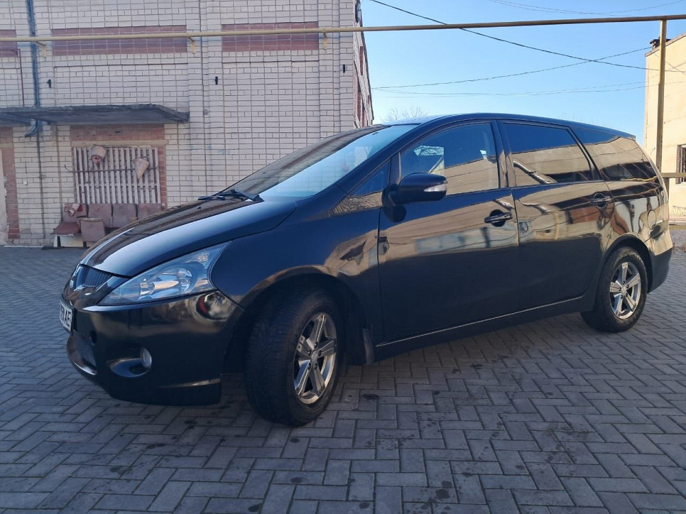 Mitsubishi Grandis срочная продажа Докучаевск - изображение 1