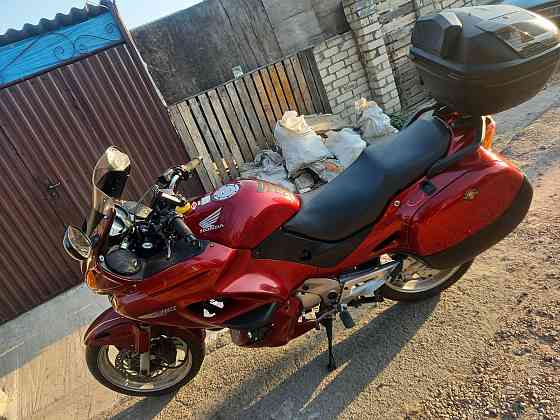 Honda deauville 650 Зугрэс