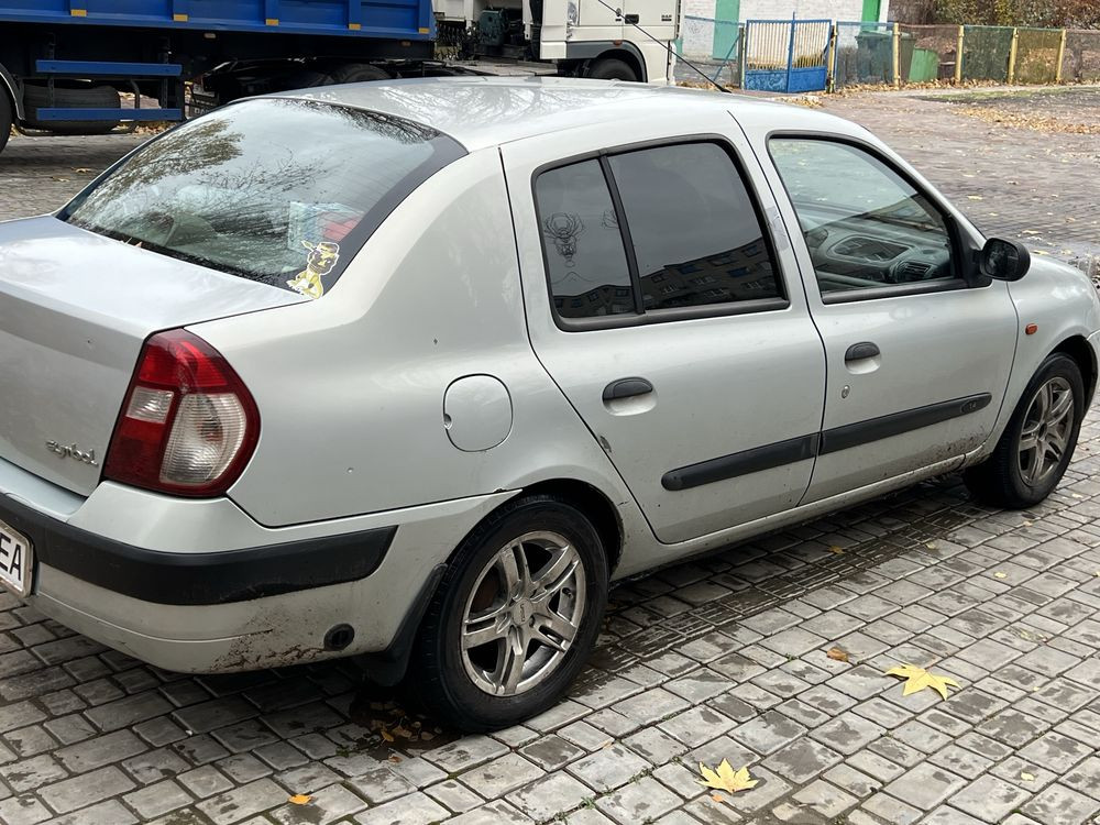Renault simbol 1.4 Торез - изображение 3