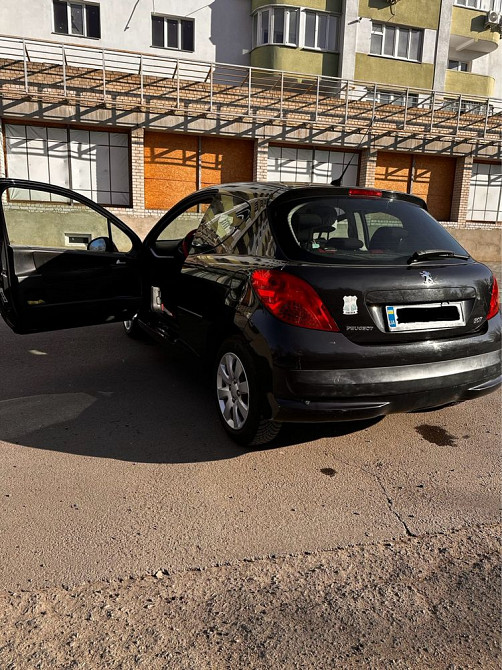 Продам авто Peugeot 207, 2006 року, 1,4 л бензин Докучаевск - изображение 6