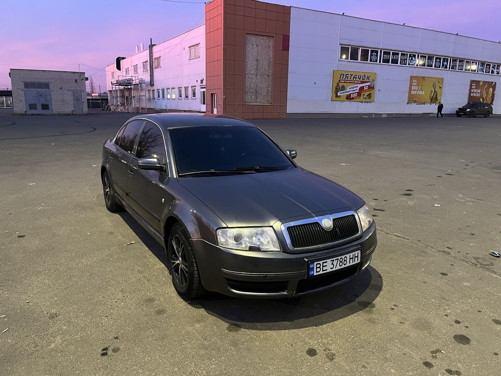 Skoda Superb 1.9 tdi Ясиноватая - изображение 1