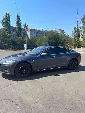 Tesla model S 85D Харцызск