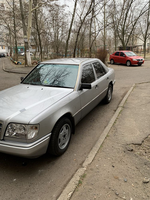 Mersedes-Benz w124 2.2 газ/бенз Горловка - изображение 1