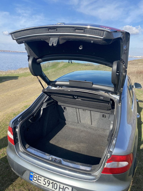 Продам Skoda Superb 2012 Амвросиевка - изображение 3
