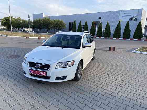 Volvo v50 2011 року Докучаевск