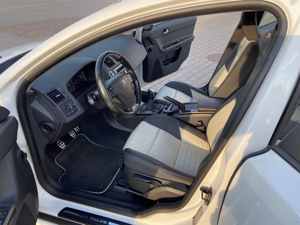 Volvo v50 2011 року Докучаевск - изображение 7