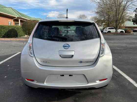 Nissan LEAF S 2013 Мариуполь