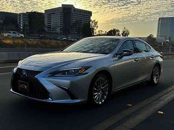 Lexus ES 300h 2019 Макеевка