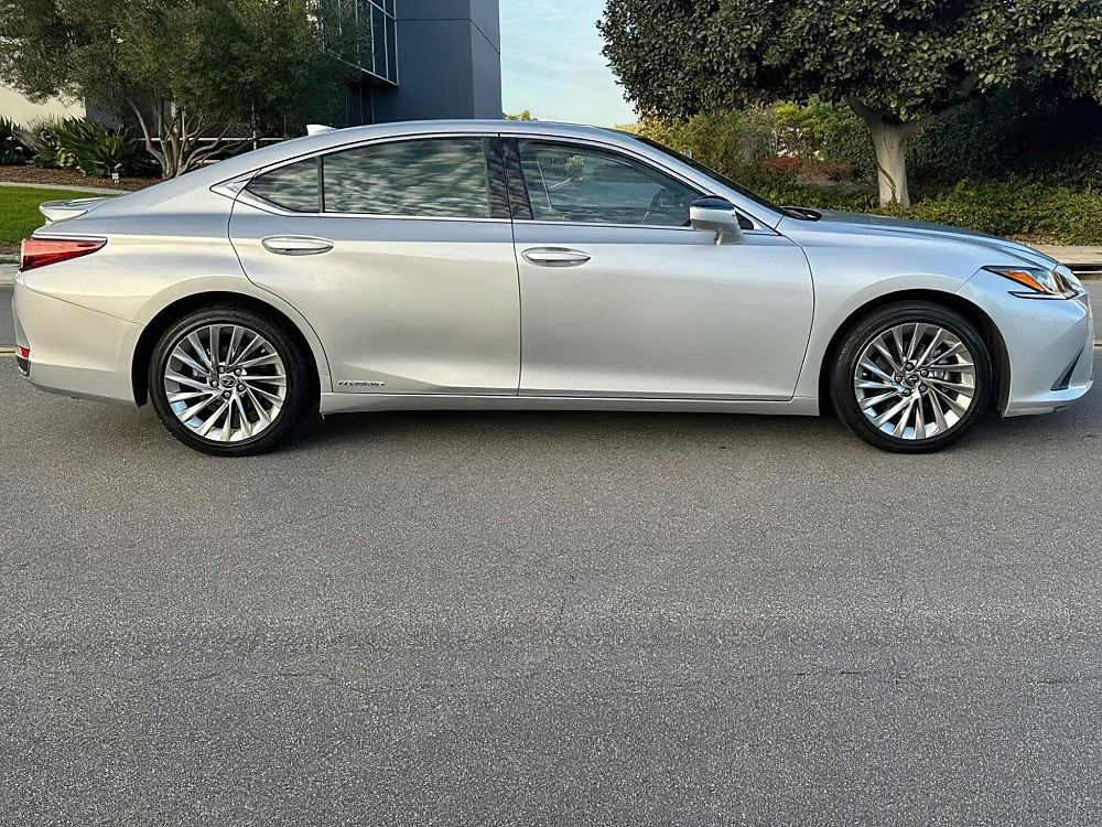 Lexus ES 300h 2019 Макеевка - изображение 6