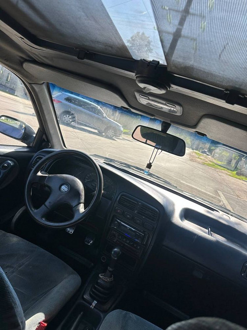 Nissan primera p10 2.0 Торез - изображение 5