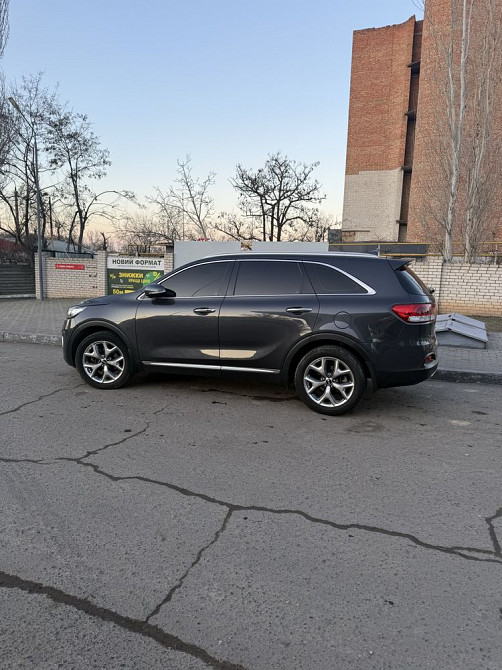 Продаю собственный автомобиль Kia Sorento, 2.2 TDI, 2016 год, АКПП. Дебальцево - изображение 4
