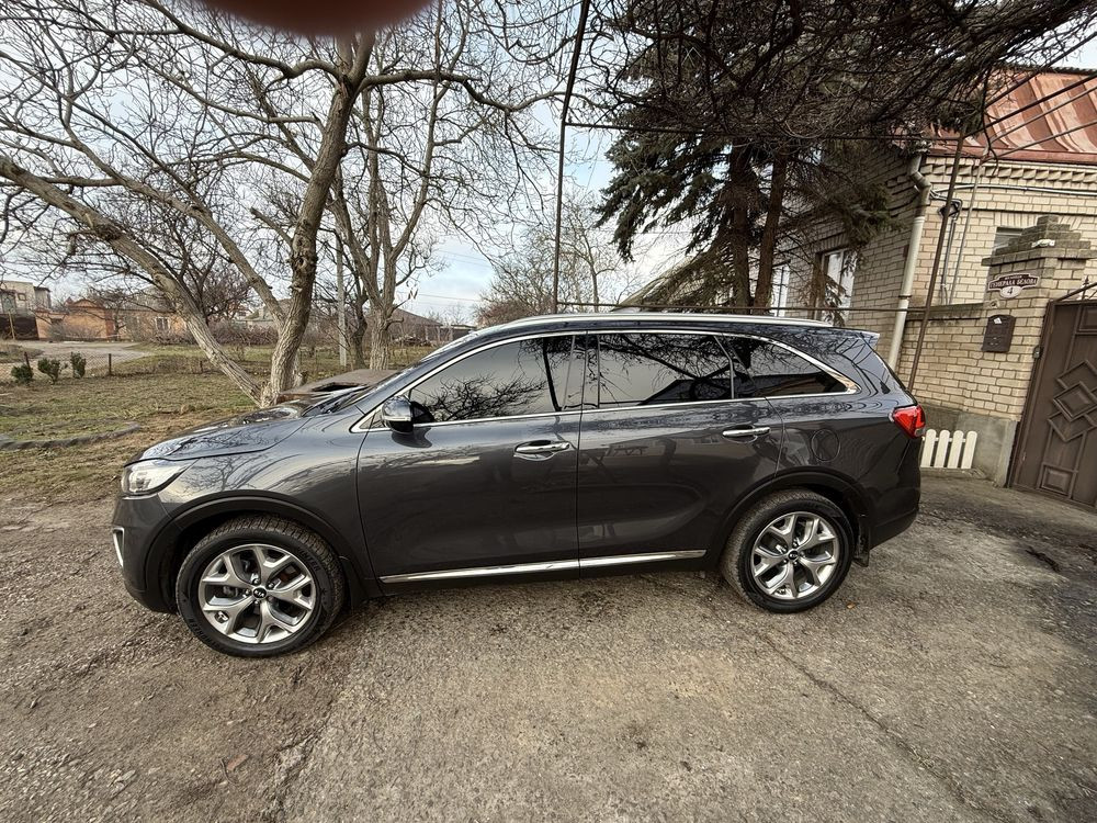 Продаю собственный автомобиль Kia Sorento, 2.2 TDI, 2016 год, АКПП. Дебальцево - изображение 6