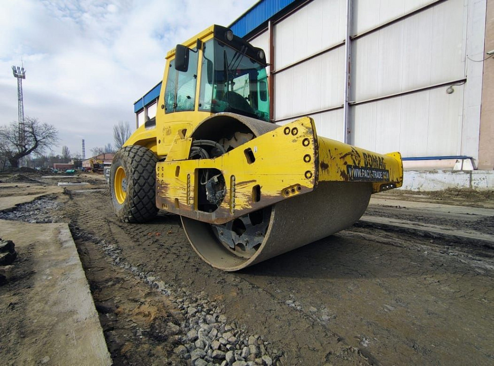Продажа виброкатка BOMAG 213 рабочий с бондажом. Харцызск - изображение 2