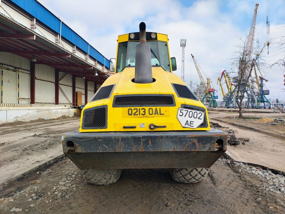 Продажа виброкатка BOMAG 213 рабочий с бондажом. Харцызск - изображение 5