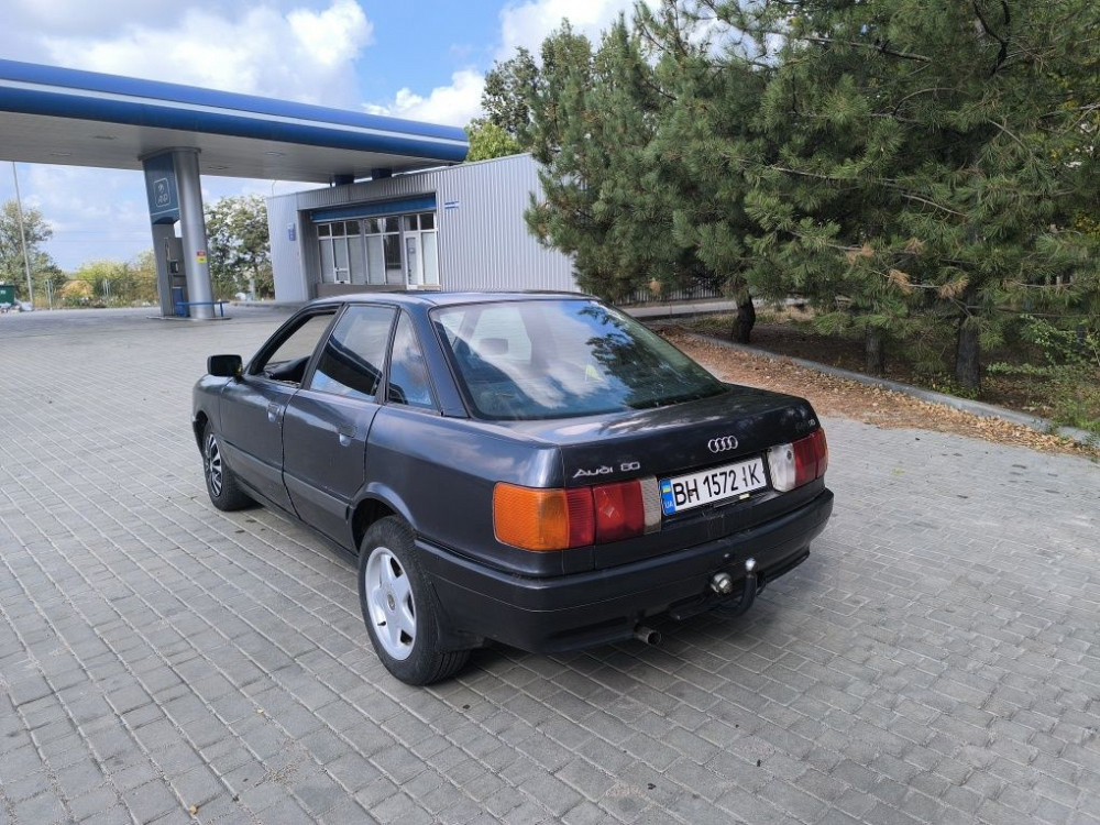Продаю Audi 80 газ ,бензин Зугрэс - изображение 4
