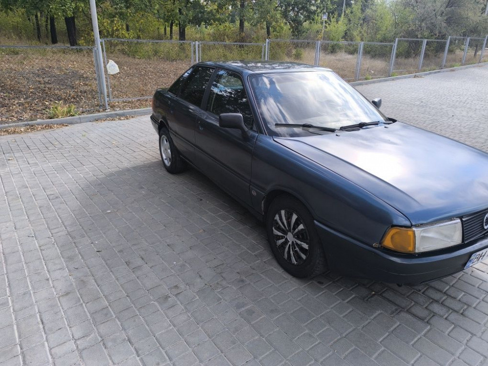 Продаю Audi 80 газ ,бензин Зугрэс - изображение 2