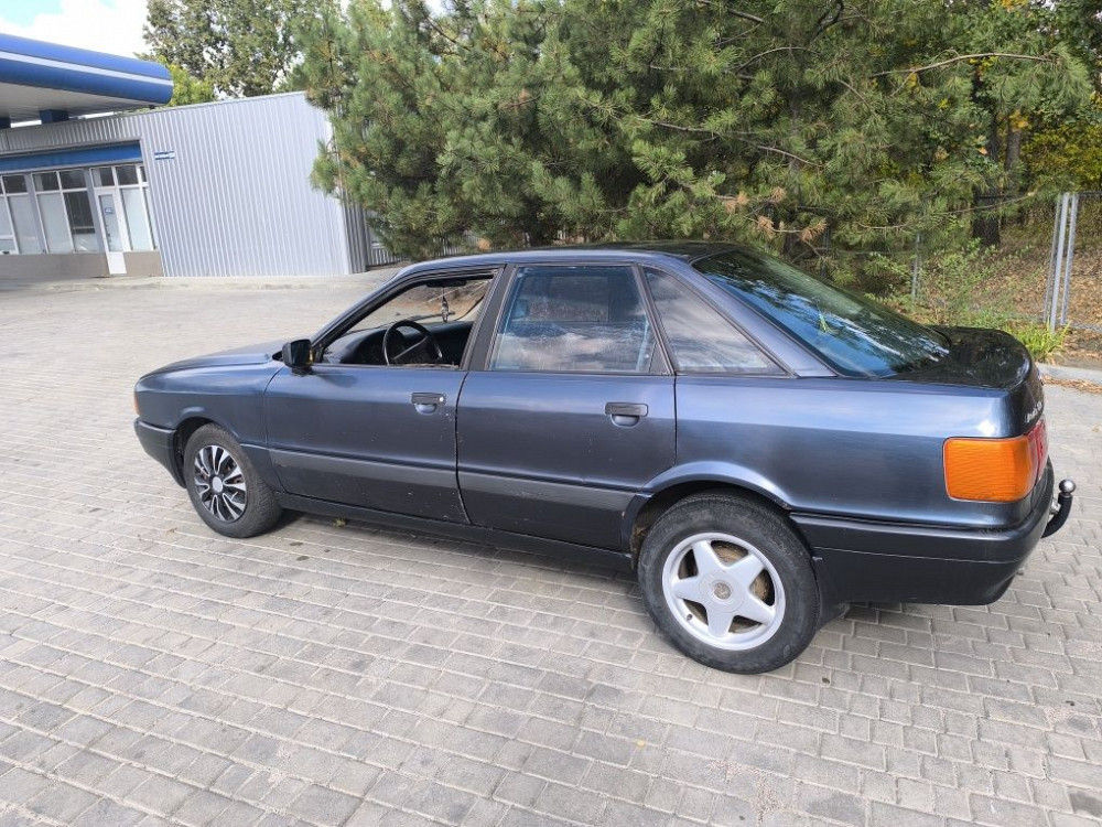Продаю Audi 80 газ ,бензин Зугрэс - изображение 5