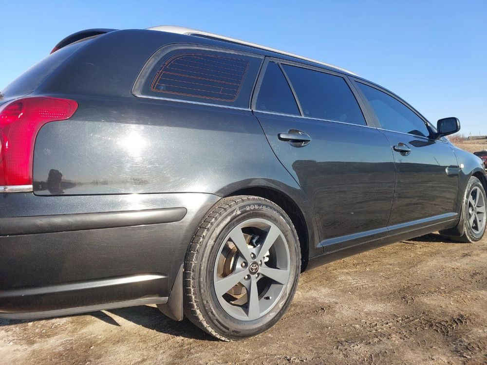 Тойота авенсіс 1.8 бензин Кировское - изображение 3