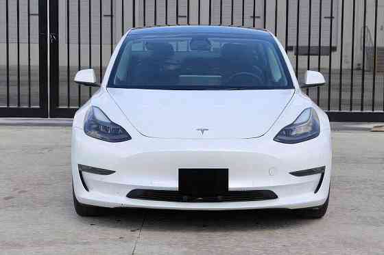 2022 Tesla Model 3 Long Range Харцызск