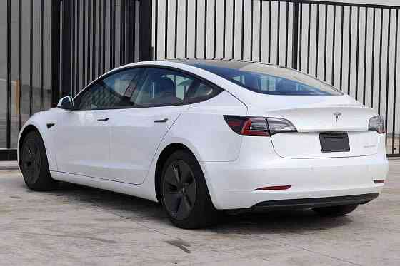 2022 Tesla Model 3 Long Range Харцызск
