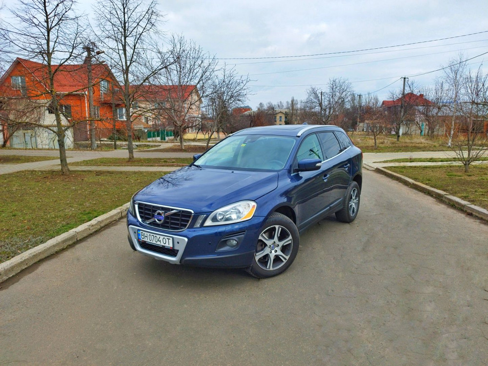 Volvo XC60      . Зугрэс - изображение 1
