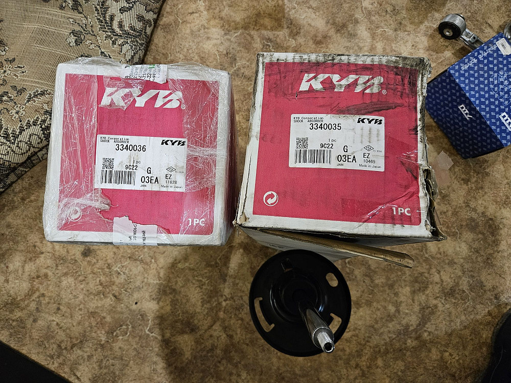 Стойки амортизаторов KYB MAZDA 3, 6, CX5 Старобешево - изображение 3