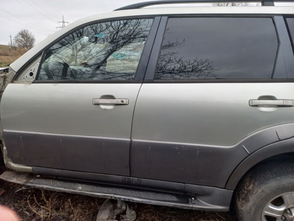 Двери Ssangyang Rexton 1 Зугрэс - изображение 1