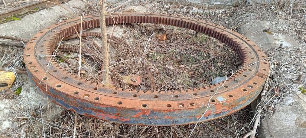 Подкрановый путь противовес контргруз запчасти  кабина крана Кировское - изображение 7