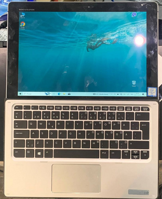 Планшет ноутбук HP Elite X2 1012 G1 M7 6Y75/8/240 win 10 pro Снежное - изображение 3