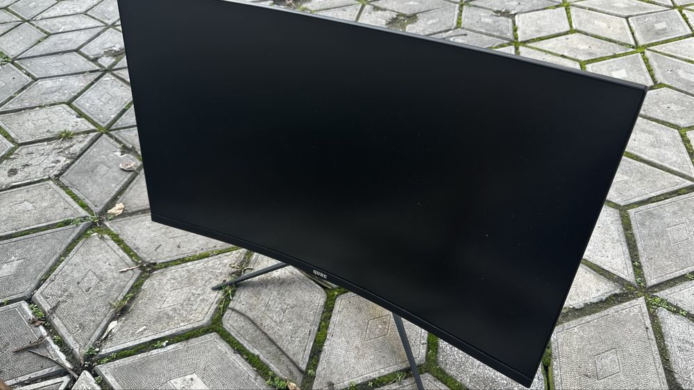 Монитор QUBE Overlord C27F165 165 герц Димитров - изображение 1