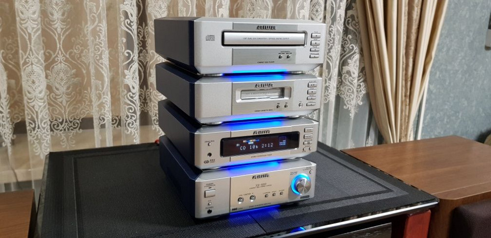 Aiwa XR-M99 музыкальный центр Ясиноватая - изображение 1