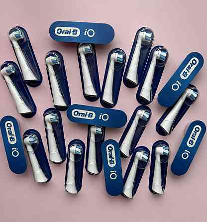 іО Ultimate White Gentle Black Насадки Oral b Ясиноватая