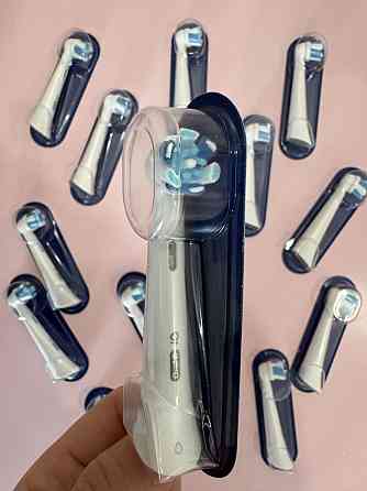 іО Ultimate White Gentle Black Насадки Oral b Ясиноватая