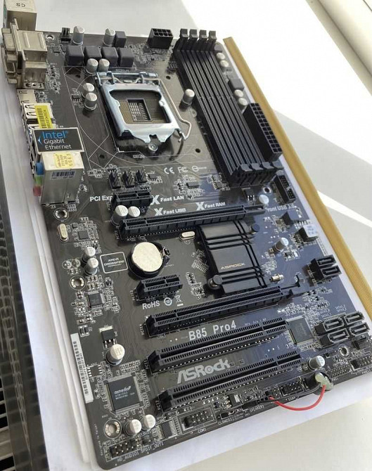 Мат плата ASRock B85 PRO4 s1150, B85 i7 i5 i3- 4 и 5-го поколен Иловайск - изображение 1
