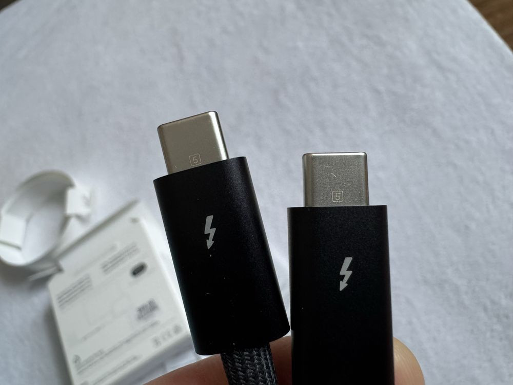 Оригинальный кабель apple Thunderbolt 5 pro 1m mc9c4am/a Енакиево - изображение 5