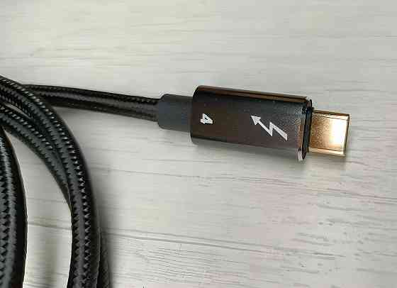 Кабелі Thunderbolt 4 - 30см, 50см, 1м, 8K-60HZ, 100Вт, 40Gbps Старобешево