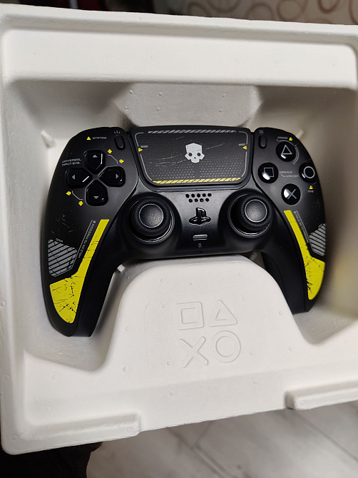 Dualsense limited edition Helldivers 2 Снежное - изображение 2