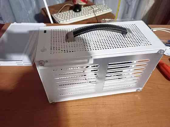 Корпус mini itx PCCOOLER HUMMINGBIRD I100 7.5 литров 1.6 кг +Райзер Ждановка
