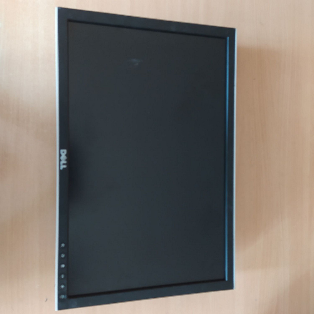 Монитор DELL 2007WFPb Зуевка - изображение 2