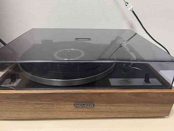 Виниловый проигрыватель, Pioneer E1000, ручной, винтажный, классика. Амвросиевка