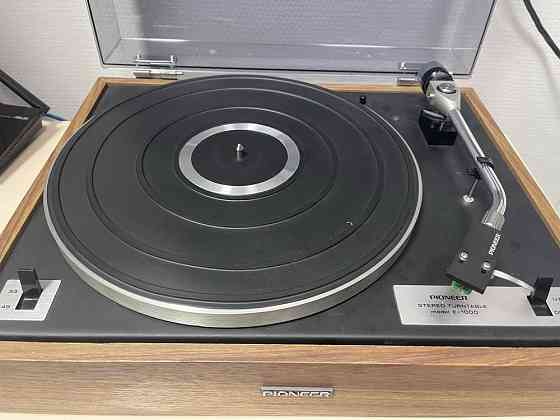 Виниловый проигрыватель, Pioneer E1000, ручной, винтажный, классика. Амвросиевка