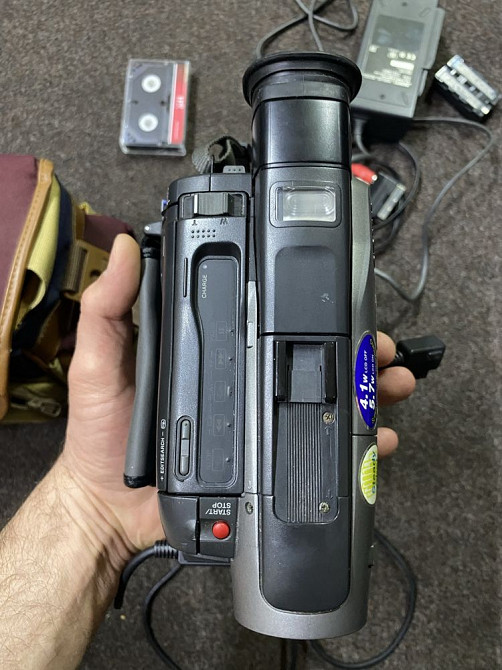 Видеокамера Sony Handycam CCD-TRV91E Александровка - изображение 4
