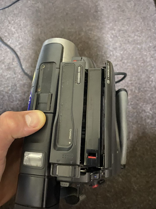 Видеокамера Sony Handycam CCD-TRV91E Александровка - изображение 8