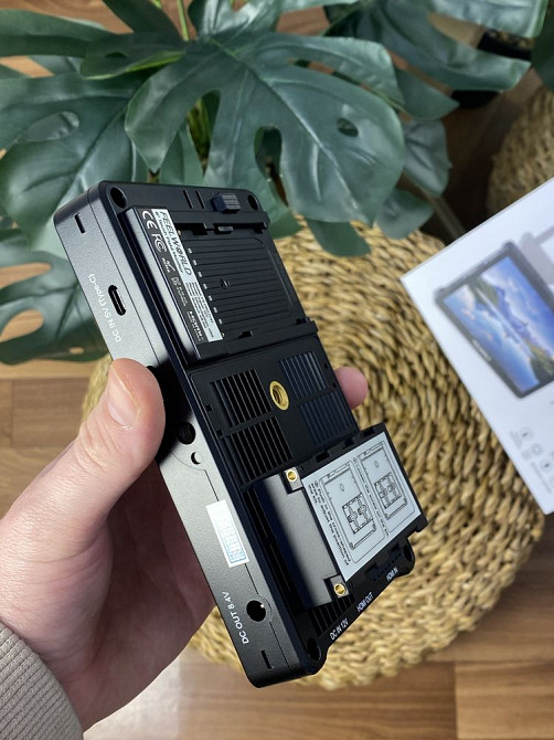 Камерный монитор Feelworld F5PRO v4 4K 3D LUT DSLR Донецк - изображение 2