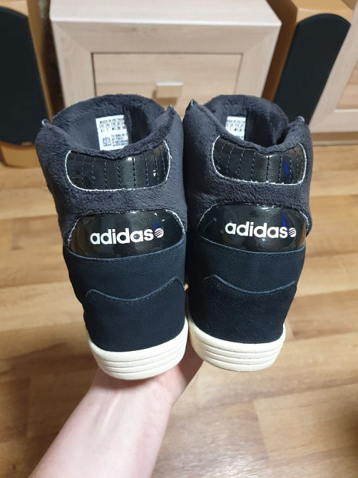 Ботинки сникерсы женские Adidas Neo Label 40p. на танкетке Енакиево - изображение 6