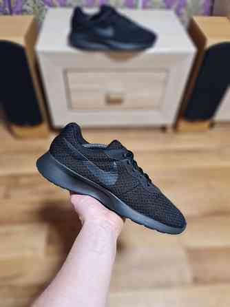Оригинальные кроссовки Nike Tanjun 42.5p Харцызск