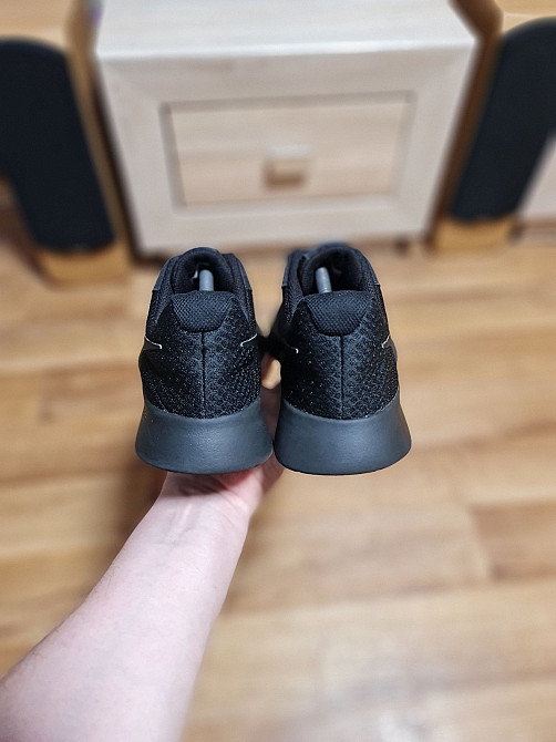 Оригинальные кроссовки Nike Tanjun 42.5p Харцызск - изображение 6