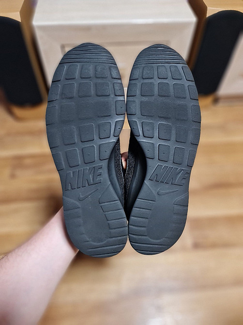 Оригинальные кроссовки Nike Tanjun 42.5p Харцызск - изображение 7